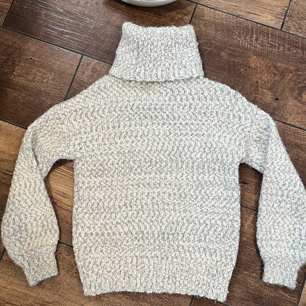 Turtle neck Sweater